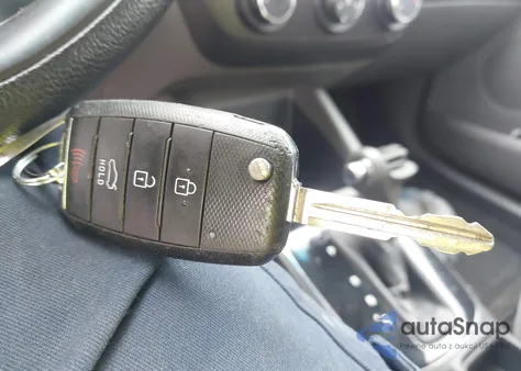 2017 Kia Forte Lx z USA, uszkodzony, nr VIN 3KPFK4A71HE101302